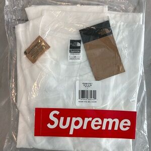 NWT Supreme Northface Collab T-shirt